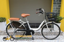 Xe đạp trợ lực Nhật Yamaha Pas Natura trắng